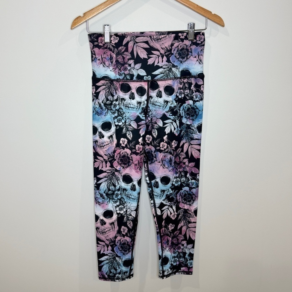 Evolution & Creation Skull Print Multi Color Crop… - image 2